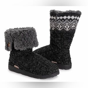NWT ($20) Muk Luks Women's Size 9 Tall Knit Foldover Slipper Boot